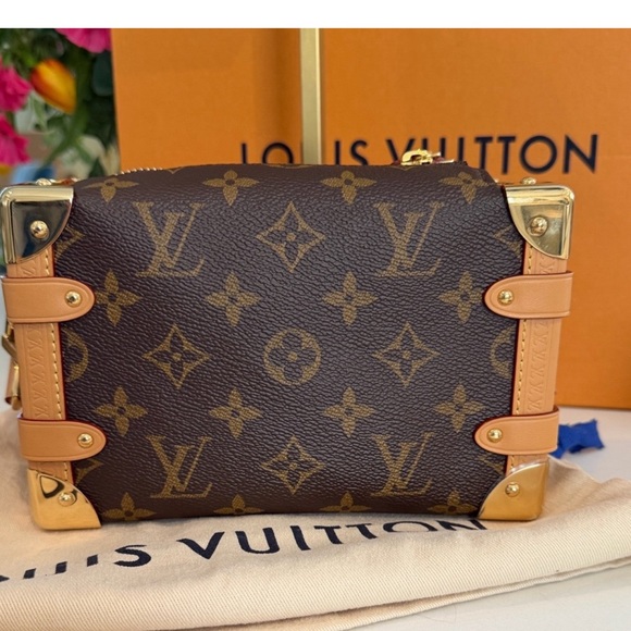 Luxury Designer Brown and Black Women's Bag - Picture 2 of 13